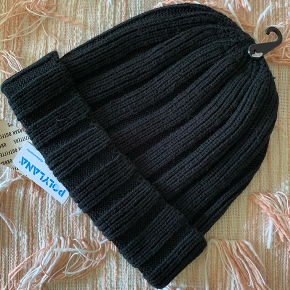 Urban Outfitters Accessories - URBAN OUTFITTERS ESME FISHERMAN BEANIE